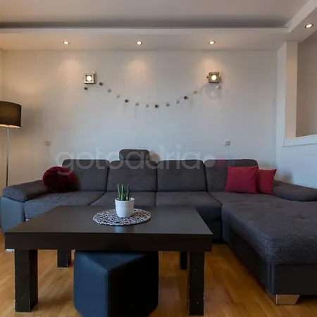 Apartment Jose *